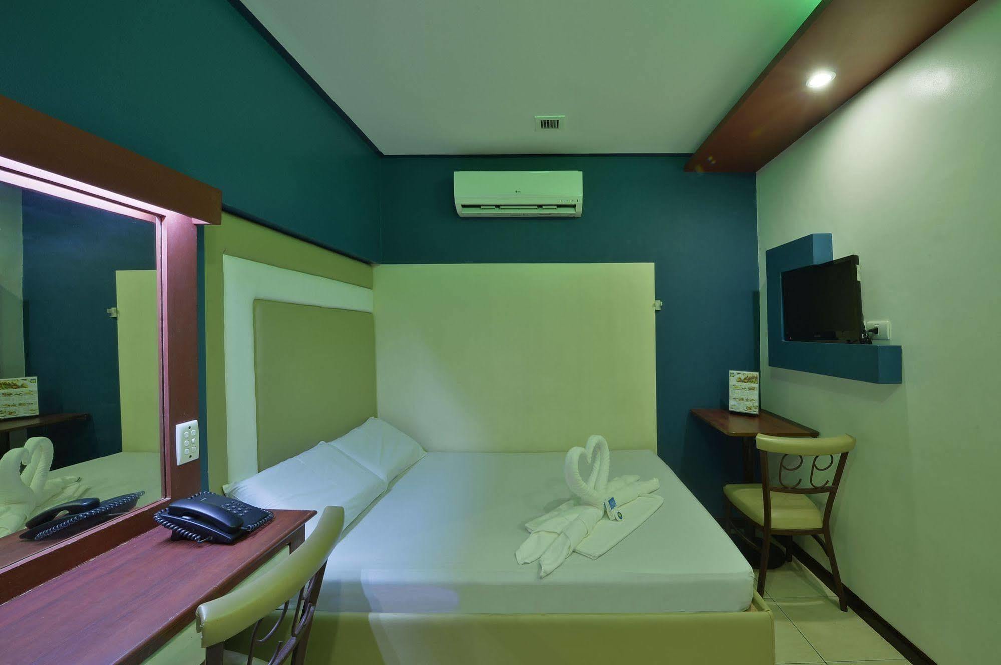 Hotel 99 Cubao Quezon City Dış mekan fotoğraf